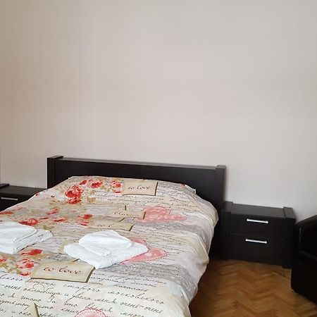 Studio Piata Sfatului - Braşov Buitenkant foto