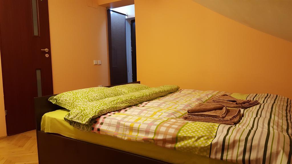 Studio Piata Sfatului - Braşov Buitenkant foto